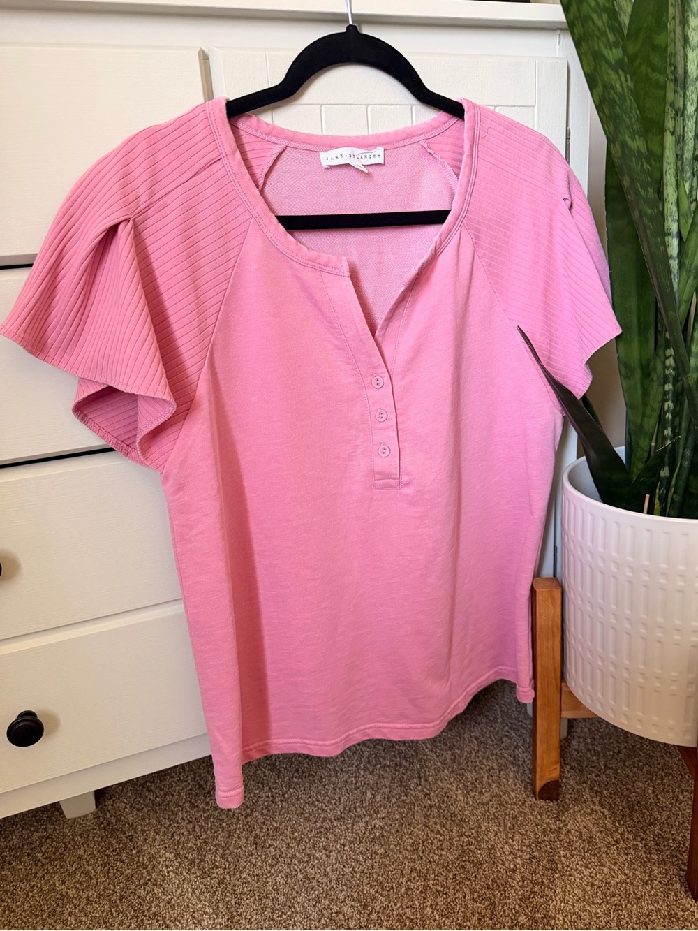 Jane + Delancey Pink Flutter Sleeve Henley Top